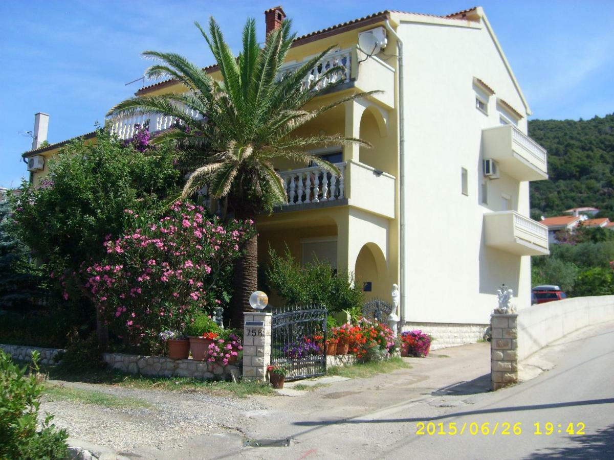 Apartments Bosiljka Rab Town Exterior photo