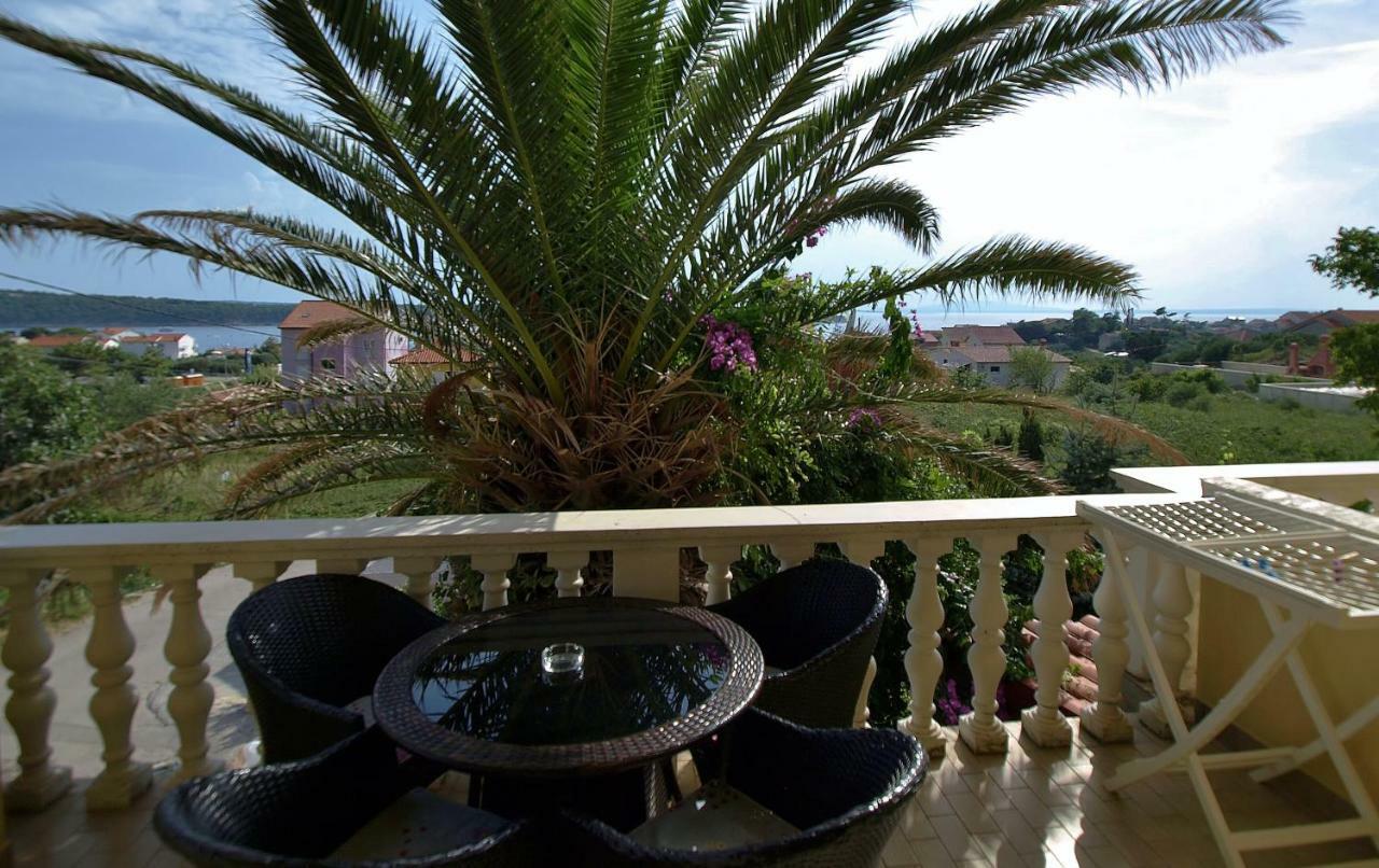 Apartments Bosiljka Rab Town Exterior photo